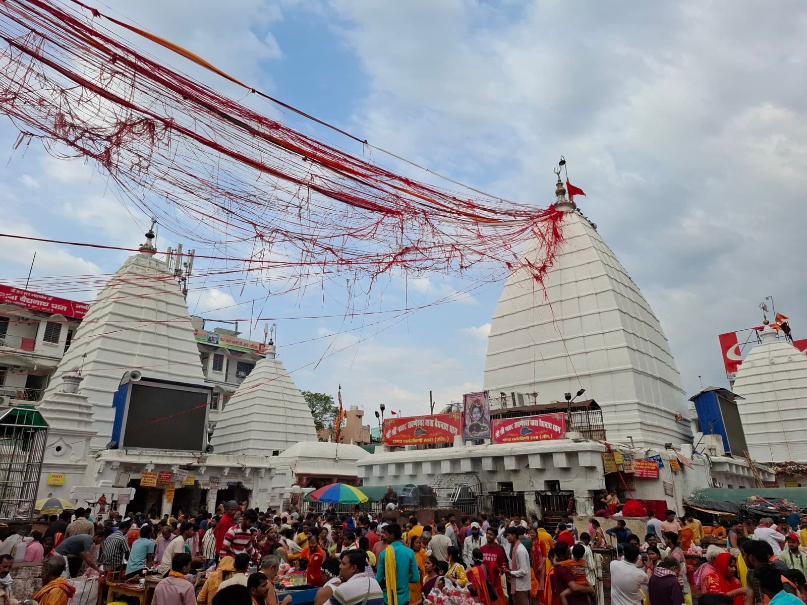 Baidyanath Jyotirlinga Temple at Deoghar, Jharkhand — Kolkata to Deoghar taxi