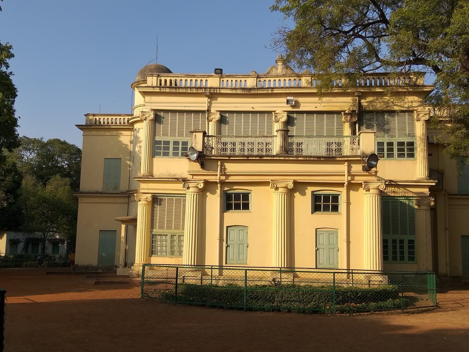 Visva-Bharati campus at Shantiniketan, Bolpur — Kolkata to Shantiniketan car rental